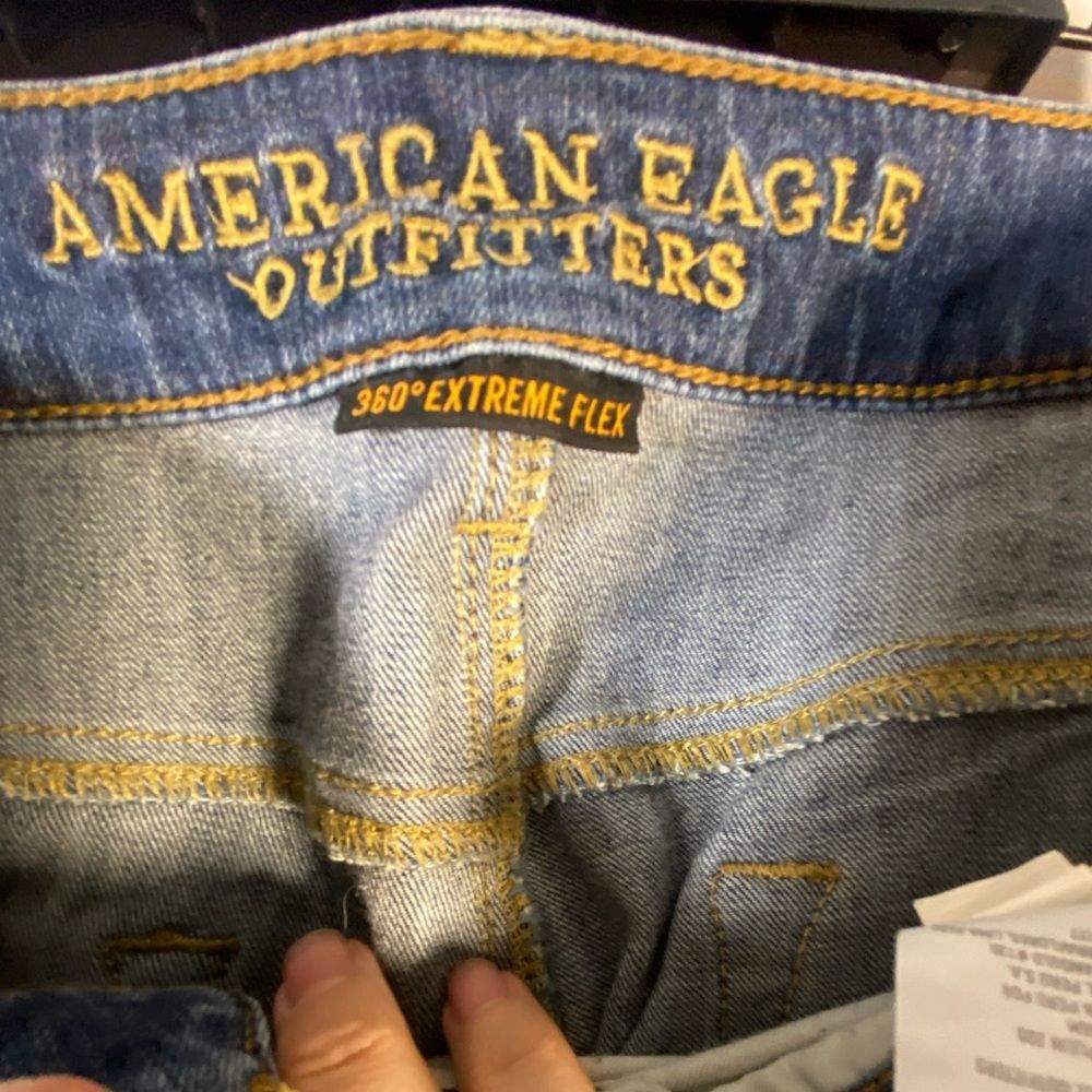 Classic American Eagle Outfitters Relaxed Jeans - Picture 4 of 6
